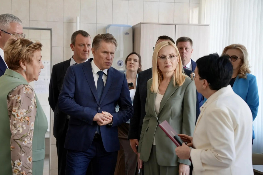 Ирина Яровая инициировала создание на Камчатке программы заботы о здоровье ребенка в школе. . Фотография 1