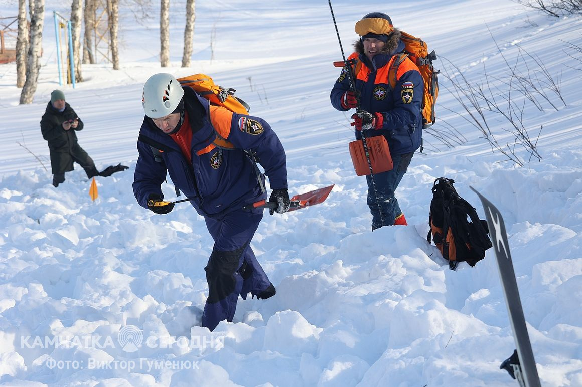 Тренировка по поиску людей в лавинах на Камчатке. Фоторепортаж. Фото: Виктор Гуменюк/ИА "Камчатка". Фотография 18