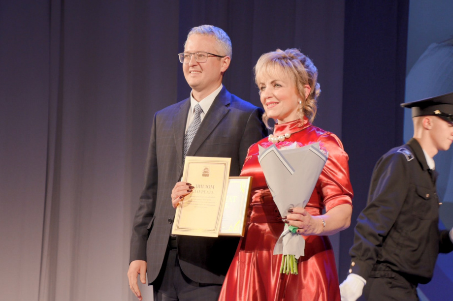  Лучшие учителя Камчатки получили награды к профессиональному празднику. Фото: kamgov.ru. Фотография 13