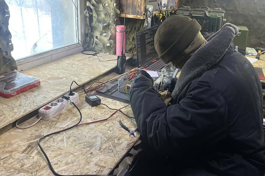 Позывной «Художник» — Победа куётся в тылу . Фото: Д.Гунин