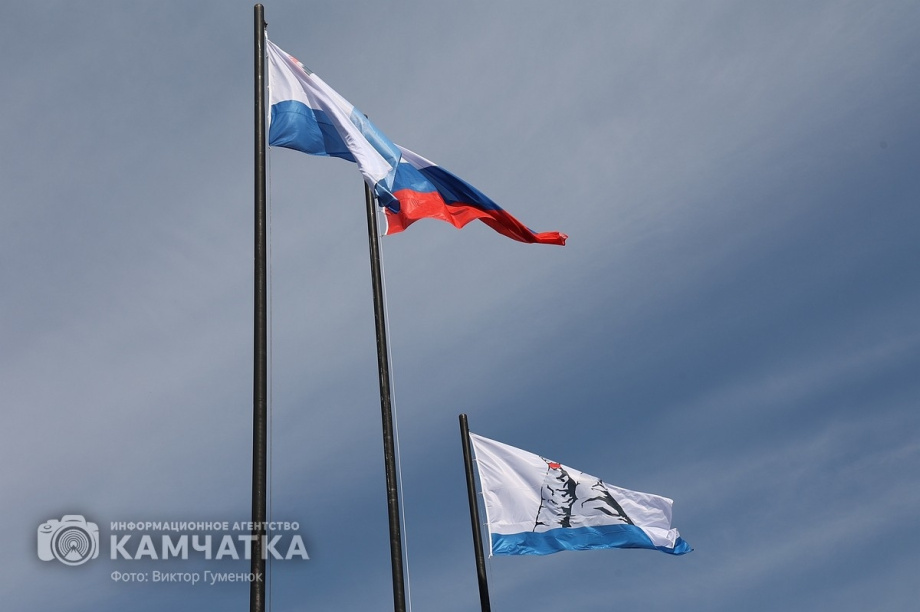 Председатель Гордумы Андрей Лиманов поздравил жителей с Днем Конституции. Фото: ИА "Камчатка"