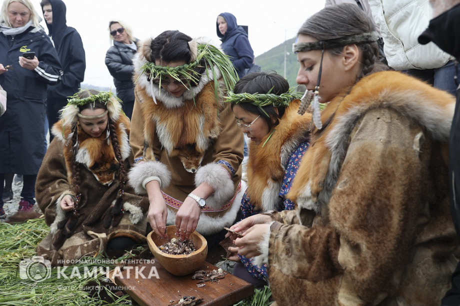 Национальный обрядовый праздник КМНС Камчатки провели по корякским и ительменским традициям. Фото: ИА «Камчатка»\Виктор Гуменюк. Фотография 17