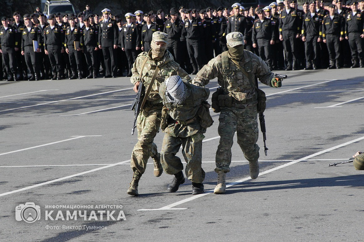 День морской пехоты отмечают на Камчатке. Фотоподборка. Фото: Виктор Гуменюк. Фотография 1