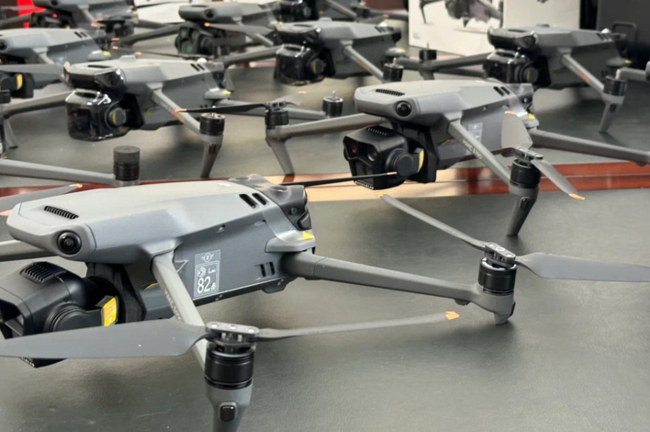 Военнослужащим 40-й бригады морской пехоты Камчатки отправили новую партию оборудования — губернатор. Фото: kamgov.ru. Фотография 1