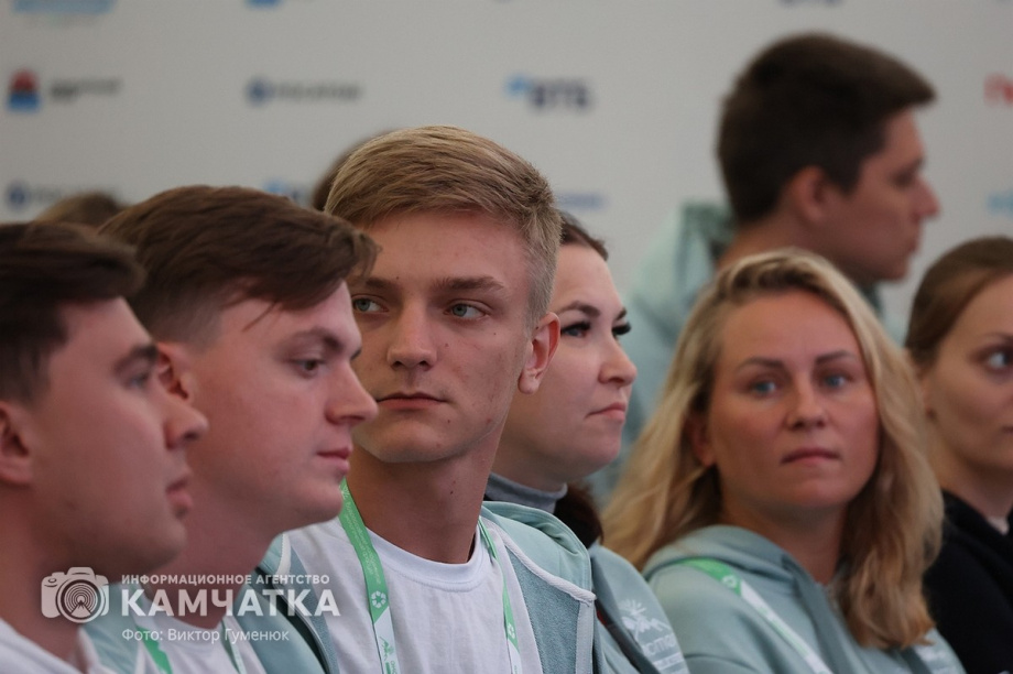 Всероссийский молодежный форум «Экосистема. Заповедный край» стартовал на Камчатке. Фоторепортаж. фото: Виктор Гуменюк. Фотография 9