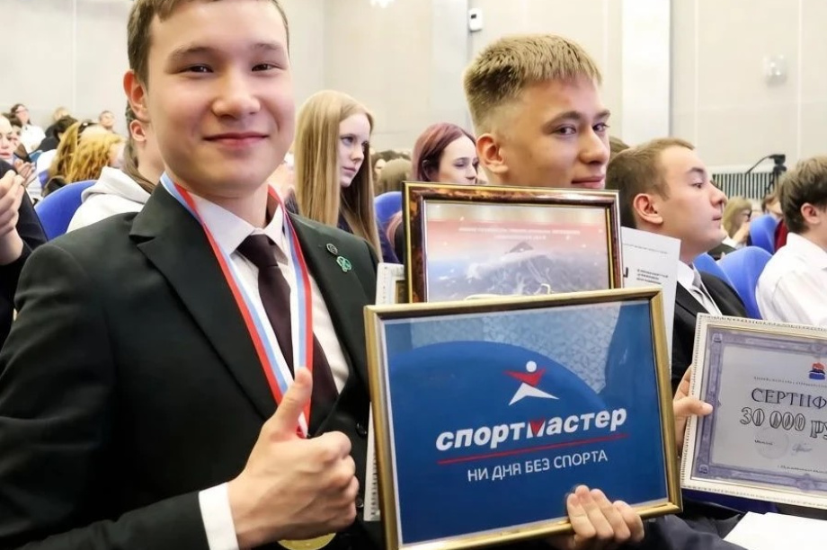 Трое камчатских школьников – в числе победителей и призеров Всероссийской олимпиады. Фото: Министерство образования Камчатского края. Фотография 8