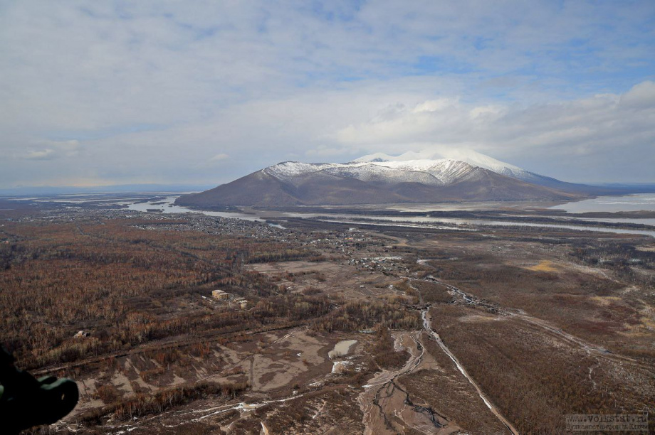 Три мощные фумаролы обнаружены на камчатском вулкане Шивелуч. Фото: Юрий Демянчук. Фотография 2