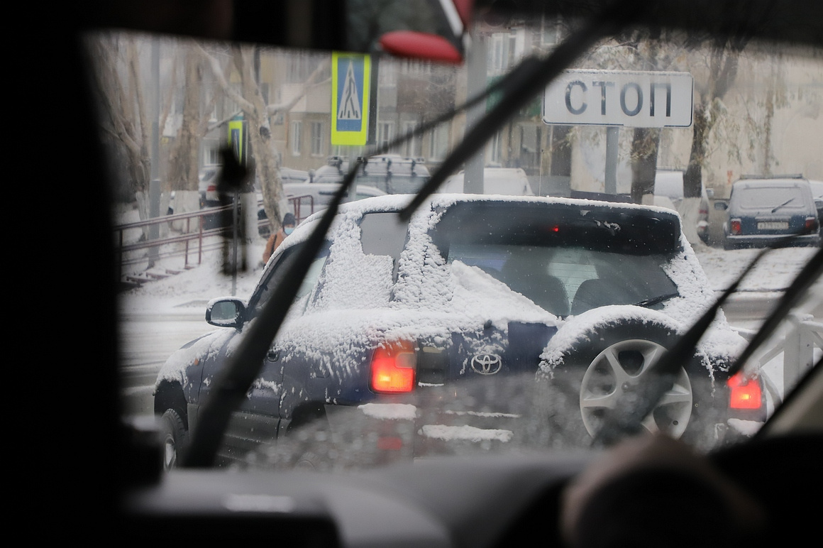 Первый снег выпал в столице Камчатки. Фоторепортаж. Фото: Виктор Гуменюк\ИА "Камчатка". Фотография 22
