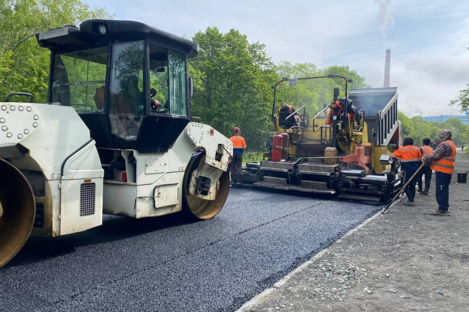 Асфальтирование дороги к ТЭЦ-2 начали в Петропавловске-Камчатском. Фото: kamgov.ru. Фотография 4