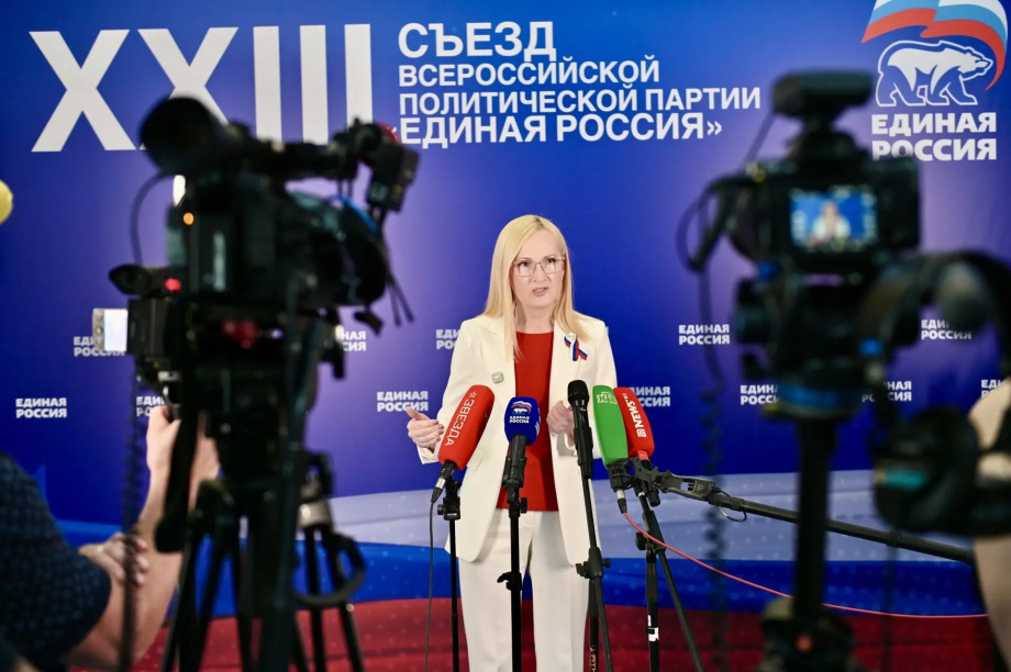 Ирина Яровая: камчатцы видят эффект Народной программы «Единой России». . Фотография 1