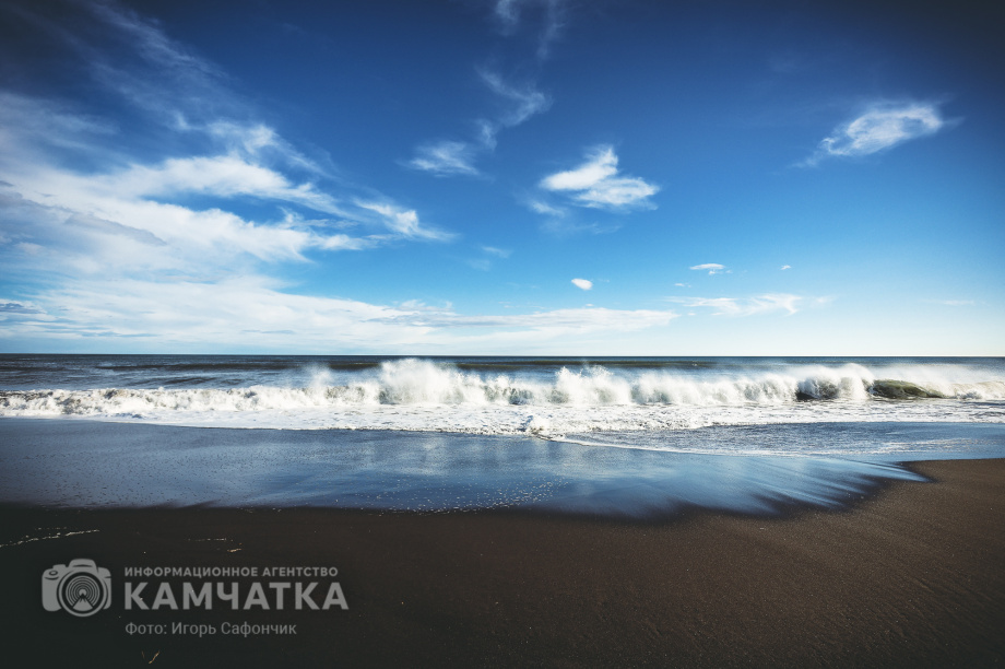 Осенний Тихий океан поразил горожан буйством стихии (фоторепортаж). Фото: «Камчатка Сегодня» \ Игорь Сафончик. Фотография 16