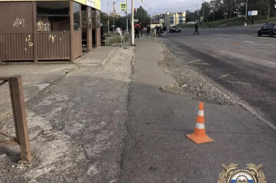 Водитель самоката сбил пенсионерку в Петропавловске и скрылся. 