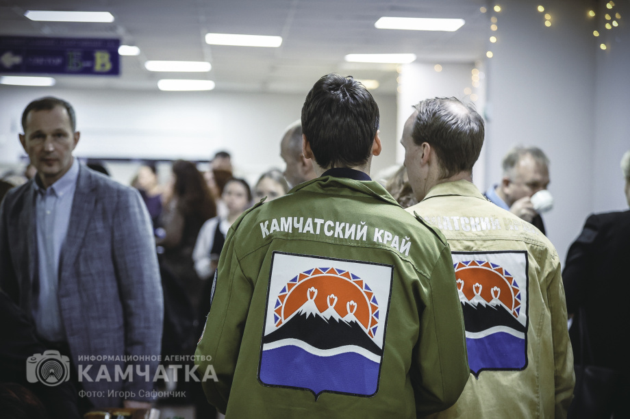 Губернатор Камчатского края Владимир Солодов огласит послание органам власти субъекта (фоторепортаж). Фото: «Камчатка Сегодня» / Игорь Сафончик. Фотография 22