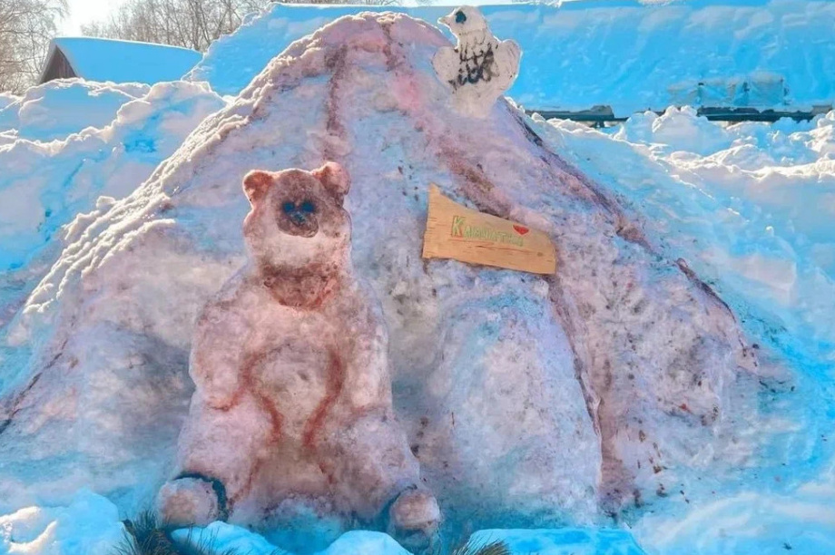 Жители Камчатки создали снежные скульптуры обитателей  местных заповедников. Фото: пресс-служба Кроноцкого заповедника. Фотография 5