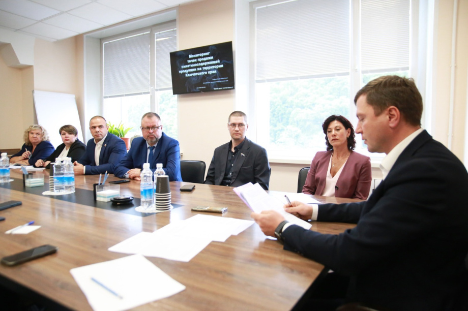 Камчатские депутаты предложат ужесточить контроль за продажей вейпов. . Фотография 1
