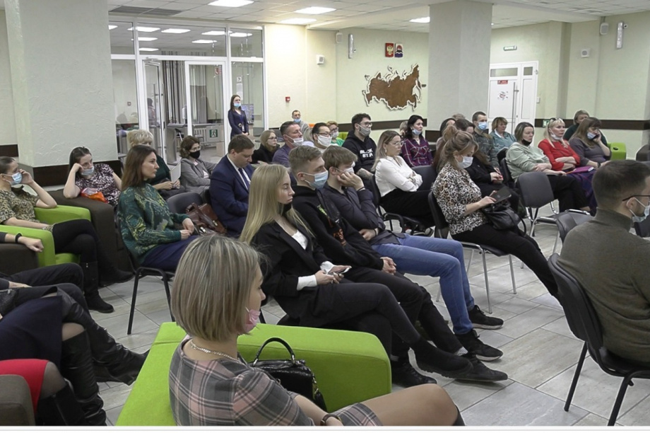 На Камчатке началась учеба общественных наблюдателей. Фото: kamgov.ru. Фотография 3