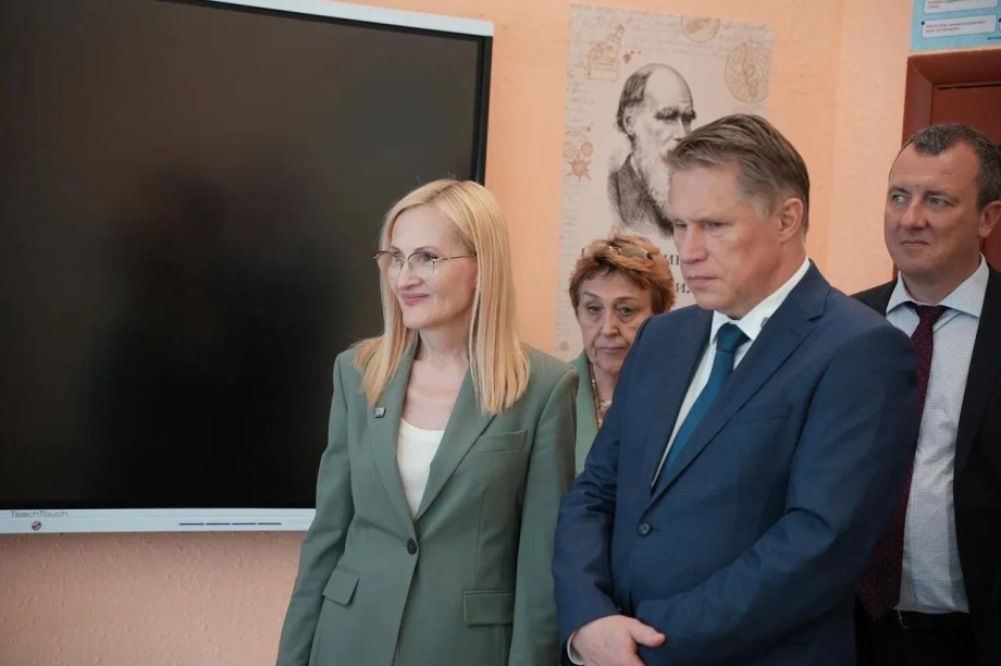Ирина Яровая инициировала создание на Камчатке программы заботы о здоровье ребенка в школе. . Фотография 4
