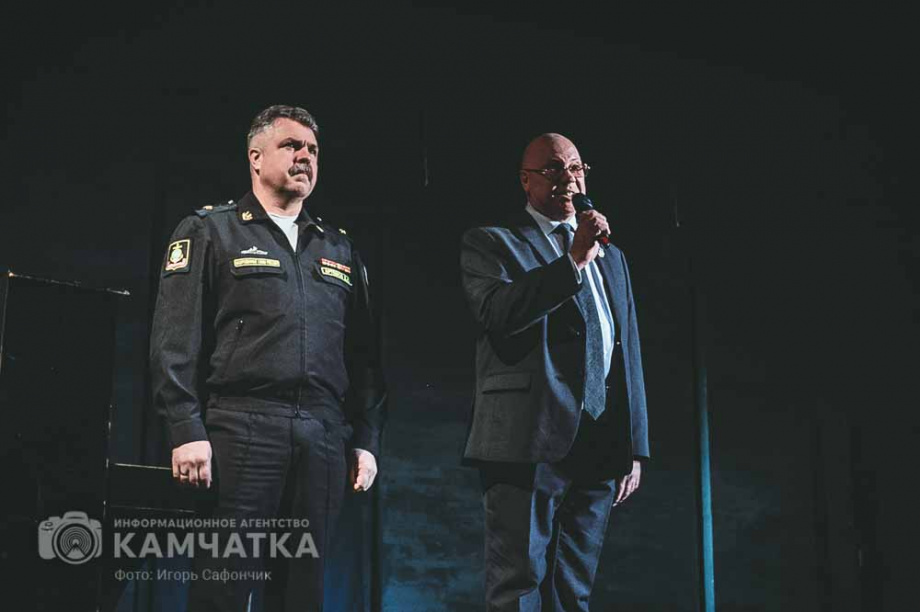 Гастроли Драматического театра ТОФ на Камчатке начались с премьеры. Фото: ИА «Камчатка». Фотография 18