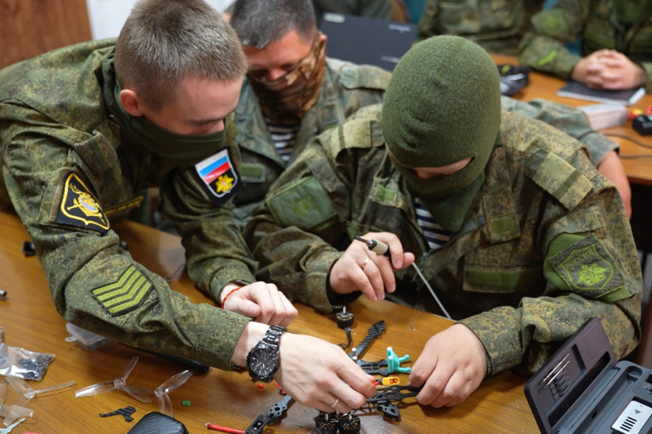 Новая армейская профессия в России — оператор БПЛА. . Фотография 4