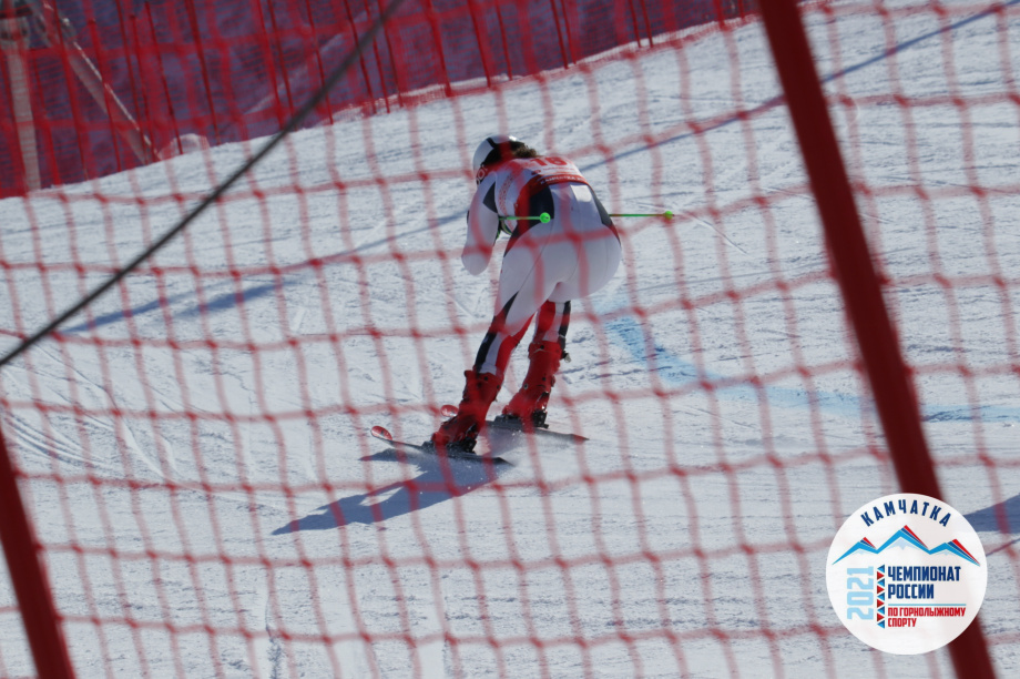 На Камчатке участники горнолыжных соревнований продолжат борьбу за победу. Фото: Виктор Гуменюк. Фотография 1