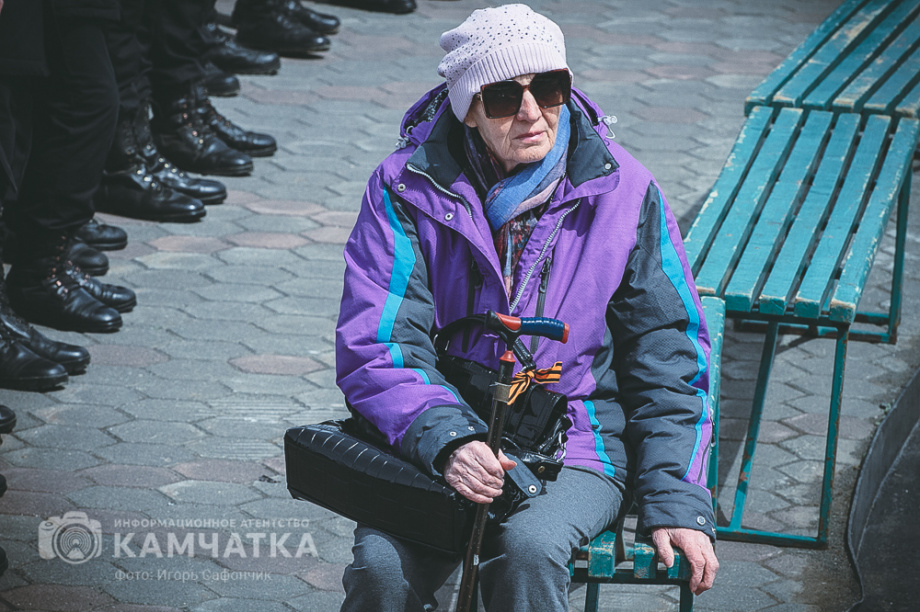 В честь 80-й годовщины Дня Победы на Камчатке провели рекордный автопробег  . . Фотография 16