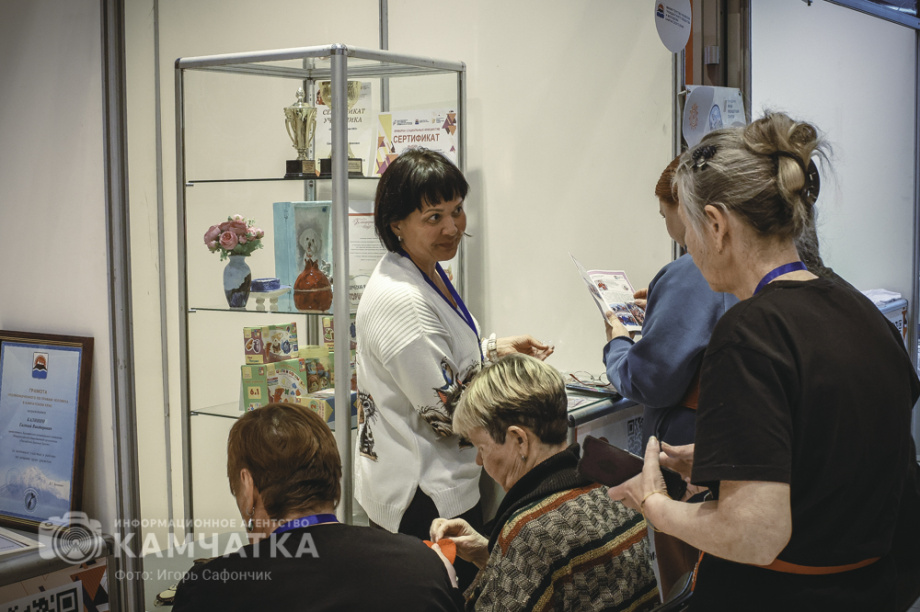 XIV-я Ярмарка социальных инициатив состоялась в Петропавловске-Камчатском (фоторепортаж). Фото: «Камчатка Сегодня» \ Игорь Сафончик. Фотография 11