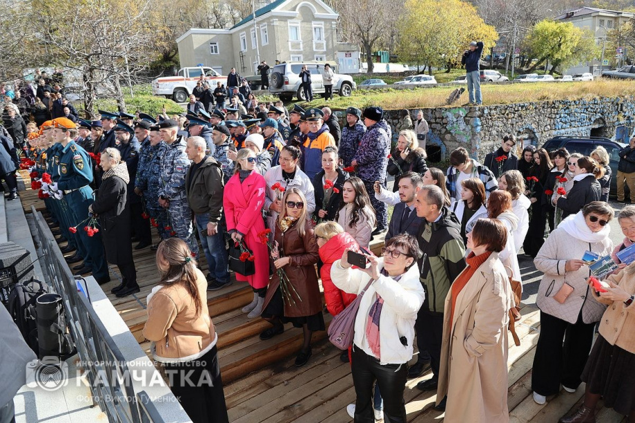 В честь 284-й годовщины со дня основания города в Петропавловске-Камчатском прошли праздничные мероприятия (фоторепортаж). Фото: ИА «Камчатка» \ Виктор Гуменюк. Фотография 37