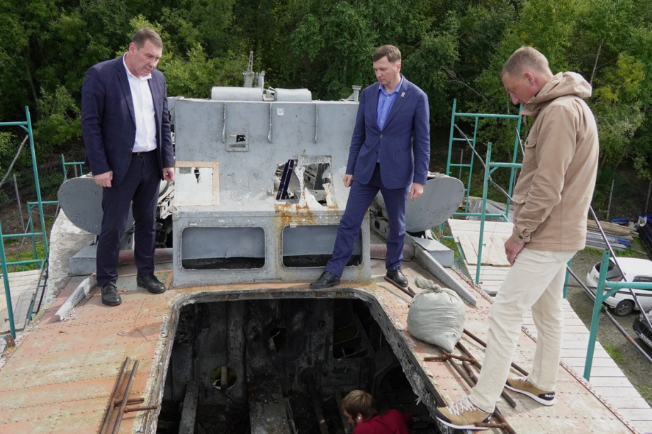В Петропавловске-Камчатском начали реставрацию памятника «Торпедный катер». Фото: Администрация Петропавловск-Камчатского ГО. Фотография 3