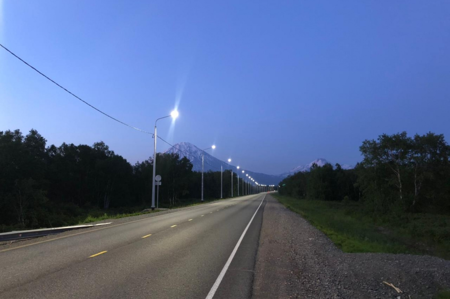Освещение появилось на дороге облрадиоцентр - Елизово. Фото: КГКУ "Управление автодорог Камчатского края"