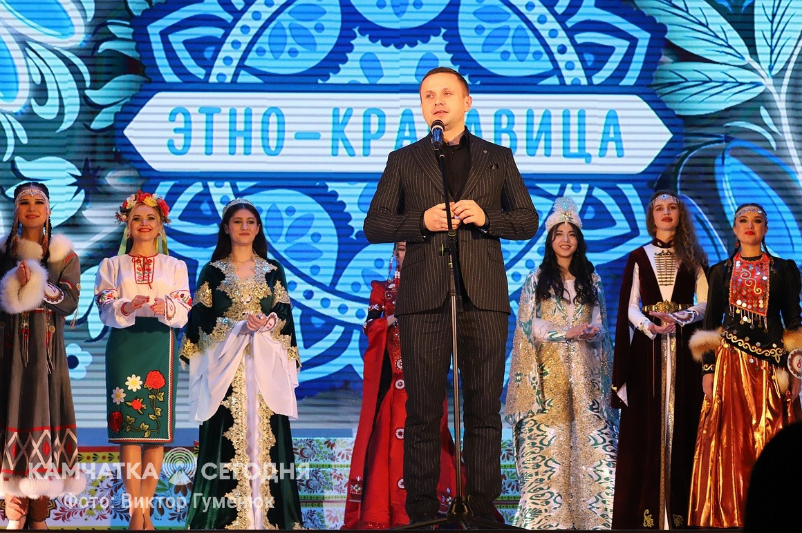 Финал конкурса «Этнокрасавица-2022» на Камчатке. Фоторепортаж. Фото: Виктор Гуменюк. Фотография 30