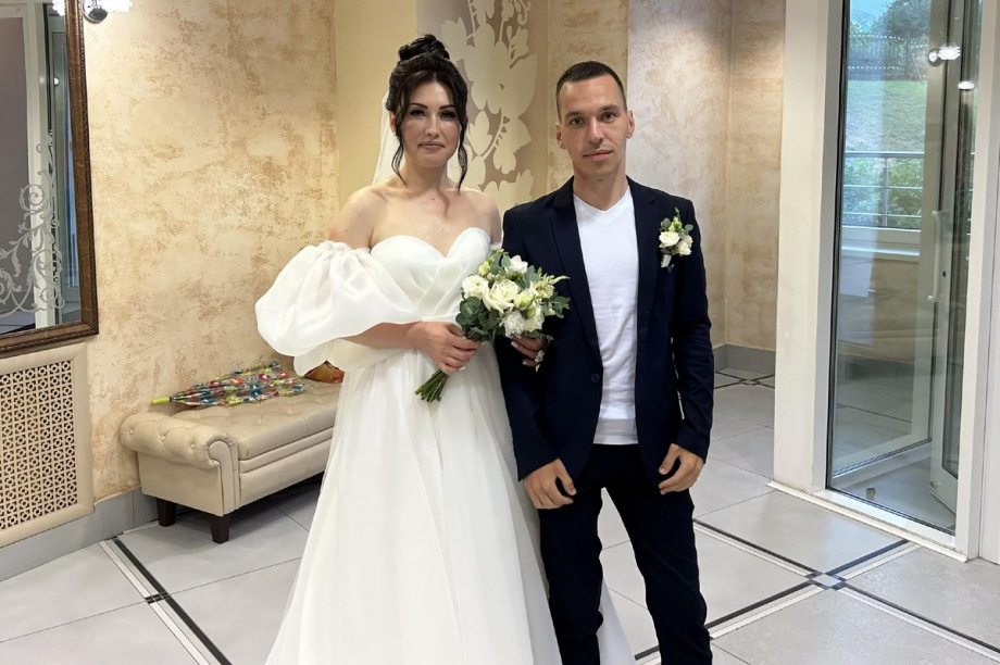 20 пар сыграли свадьбы в красивую дату 24.08.2024 на Камчатке. Фото: t.me/zagskam. Фотография 7