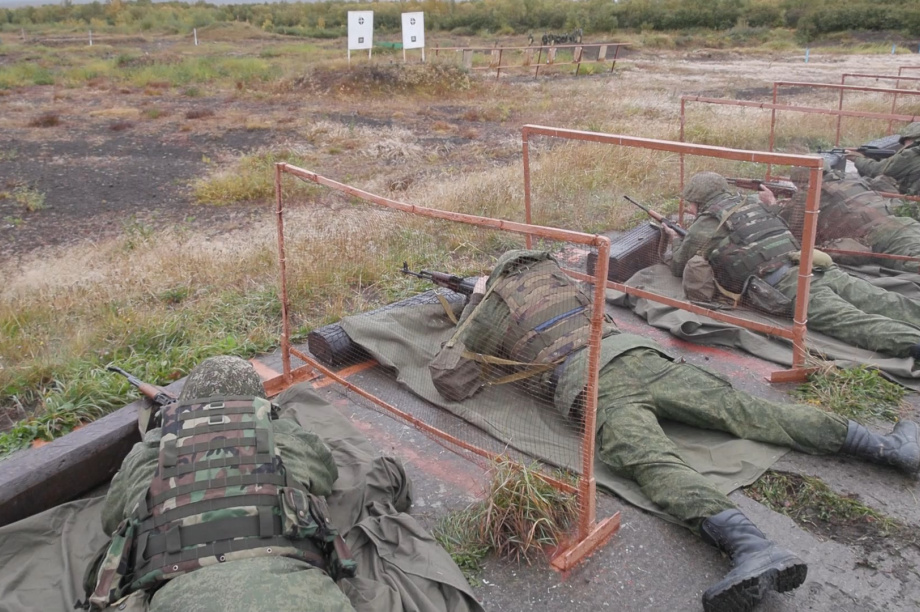 Мобилизованные военнослужащие проходят обучение на камчатском полигоне Радыгино. Фото: kamgov.ru