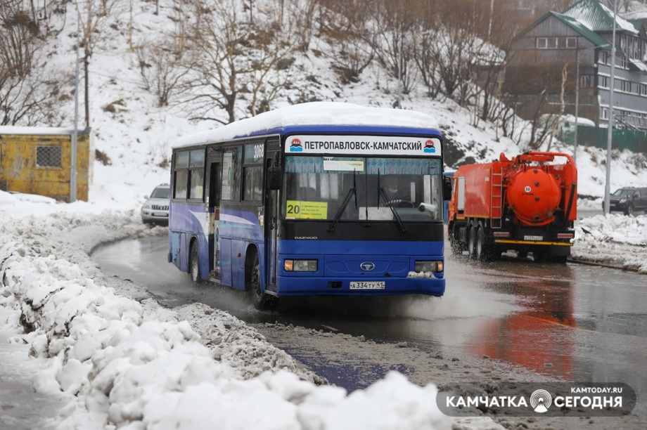 Апрельский снег. Фото: Виктор Гуменюк / информационное агентство "Камчатка". Фотография 33