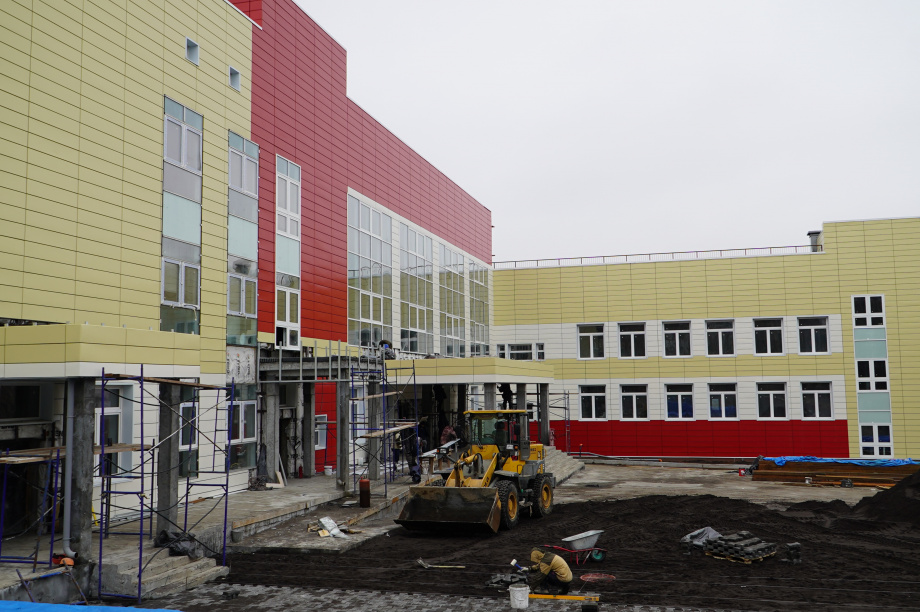 Чистовая отделка началась в новом корпусе петропавловской школы №33. Фото: kamgov.ru. Фотография 1