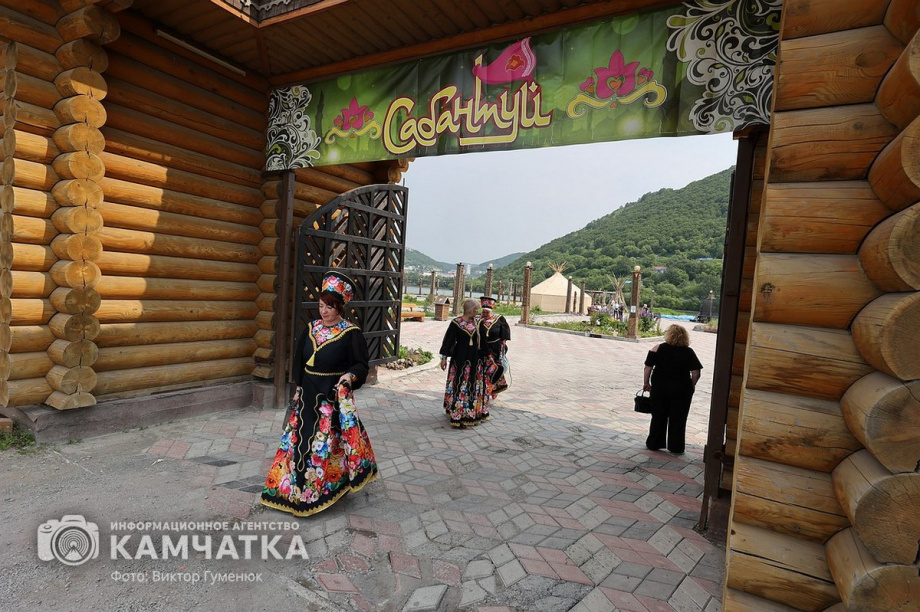Сабантуй отмечают в центре Петропавловска-Камчатского. Фоторепортаж. фото: Виктор Гуменюк. Фотография 1
