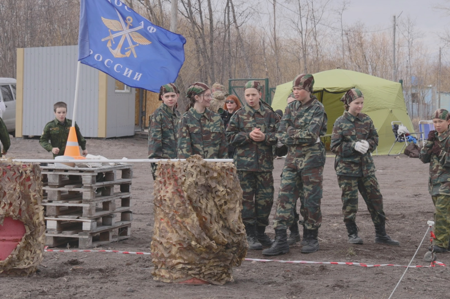 Школьники Петропавловска-Камчатского приняли участие в «Зарнице 2.0». kamgov.ru. Фотография 3