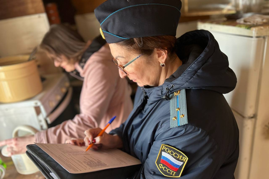 Овощной детектив: на базе 8 км в Петропавловске приставы опечатали склады . Фото: УФССП по Камчатскому краю и Чукотскому округу. Фотография 2