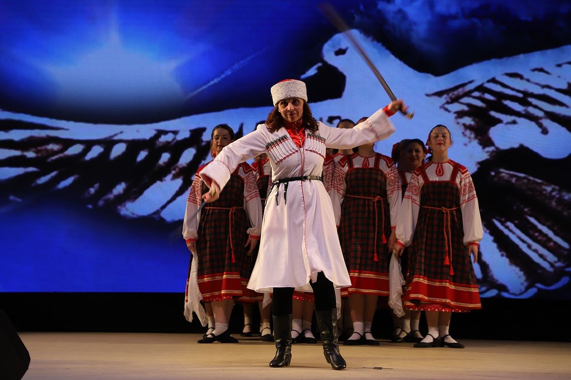 «В семье единой» — XX-й Многонациональный фестиваль состоялся в Петропавловске (фоторепортаж). Фото: Виктор Гуменюк. Фотография 45