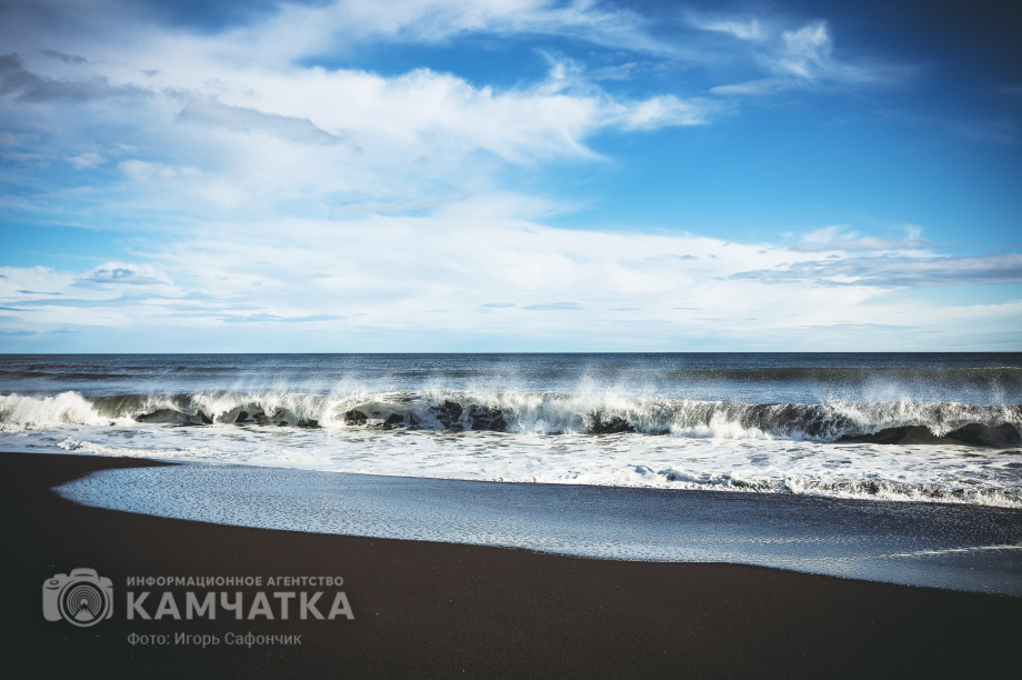 Осенний Тихий океан поразил горожан буйством стихии (фоторепортаж). Фото: «Камчатка Сегодня» \ Игорь Сафончик. Фотография 18