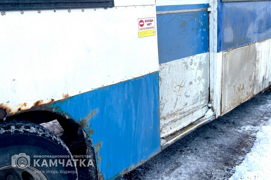 Водители автобусов на Камчатке получили штраф за болтовню по телефону. фото: Игорь Ходжер/архив