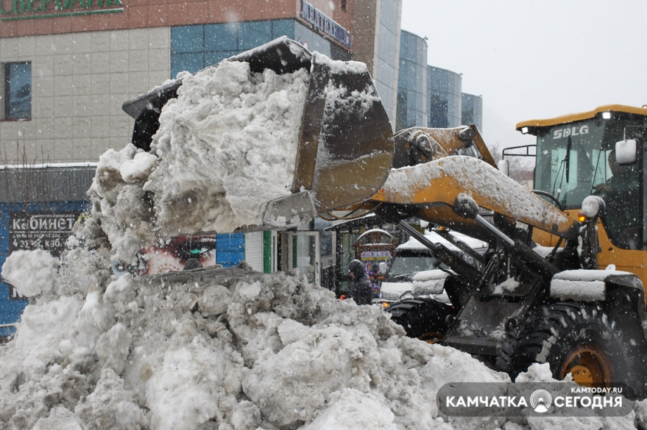 Апрельский снег. Фото: Виктор Гуменюк / информационное агентство "Камчатка". Фотография 5