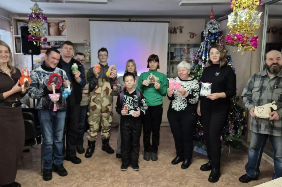 На Камчатке юные мастера создали более 900 новогодних игрушек-зверушек. Фото: Кроноцкий государственный заповедник. Фотография 1
