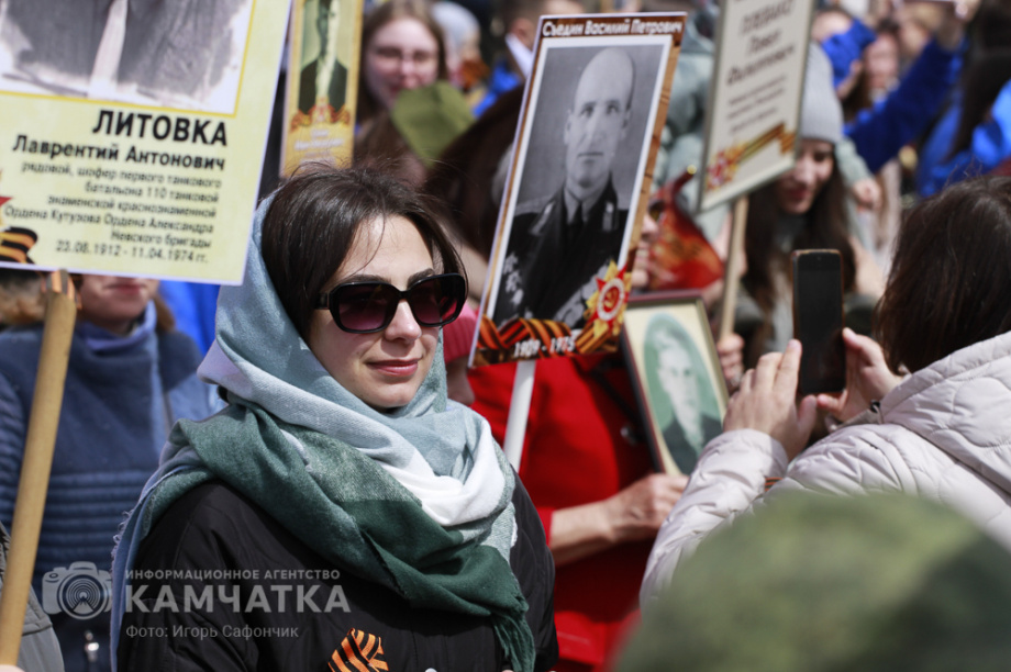 «Бессмертный полк» прошел по Петропавловску-Камчатскому. Фото: ИА "Камчатка". Фотография 24