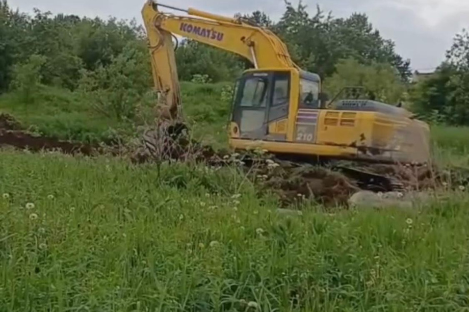 В поселке Ключи на Камчатке строят долгожданную АЗС. 