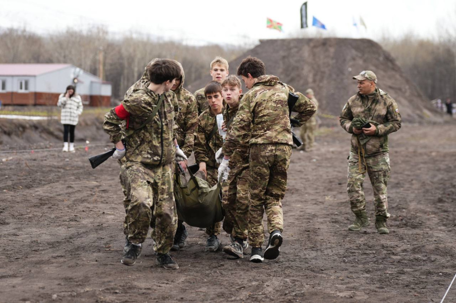 В Петропавловске-Камчатском завершился финал военно-спортивной игры «Зарница». Фото организаторов. Фотография 1