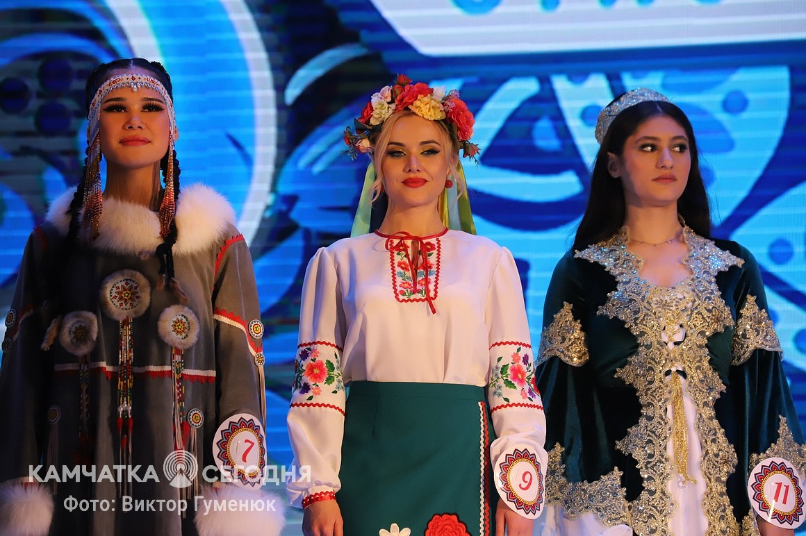 Финал конкурса «Этнокрасавица-2022» на Камчатке. Фоторепортаж. Фото: Виктор Гуменюк. Фотография 32