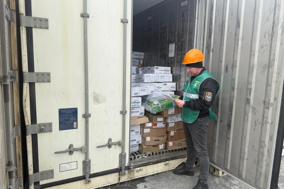 Более 9 тысяч тонн рыбы и деликатесов с Камчатки отправлено на экспорт . Фото: Приморское межрегиональное управление Россельхознадзора