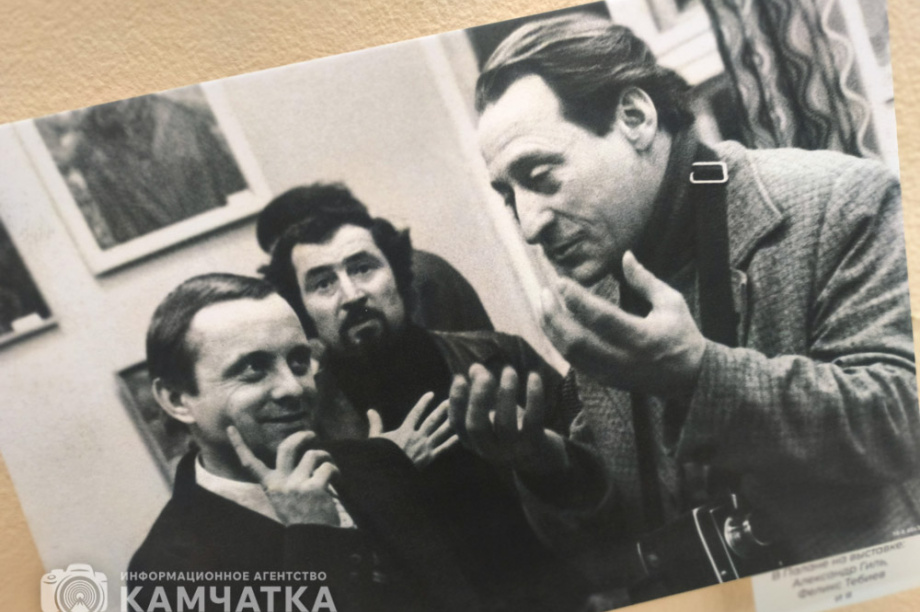 Известный камчатский фотограф Игорь Вайнштейн отметил свой 90-летний юбилей открытием выставки. Фото: ИА «Камчатка» \ Игорь Сафончик. Фотография 21