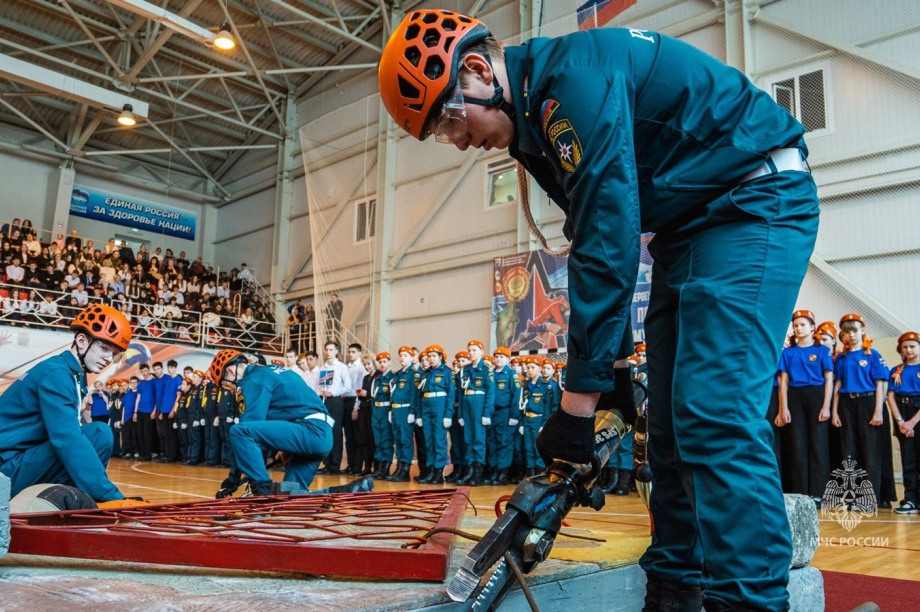 Торжественное посвящение кадетов МЧС: Путь к благородной профессии. Фото: МЧС РФ по Камчатскому краю  . Фотография 5