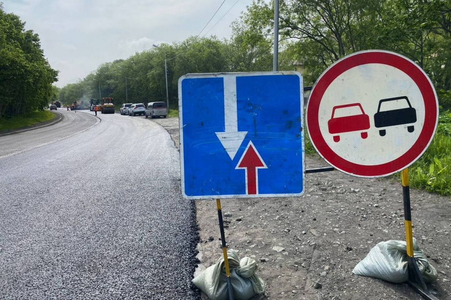 Асфальтирование дороги к ТЭЦ-2 начали в Петропавловске-Камчатском. Фото: kamgov.ru. Фотография 12